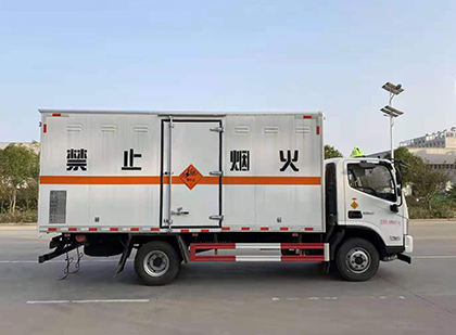 无锡爆破器材运输车